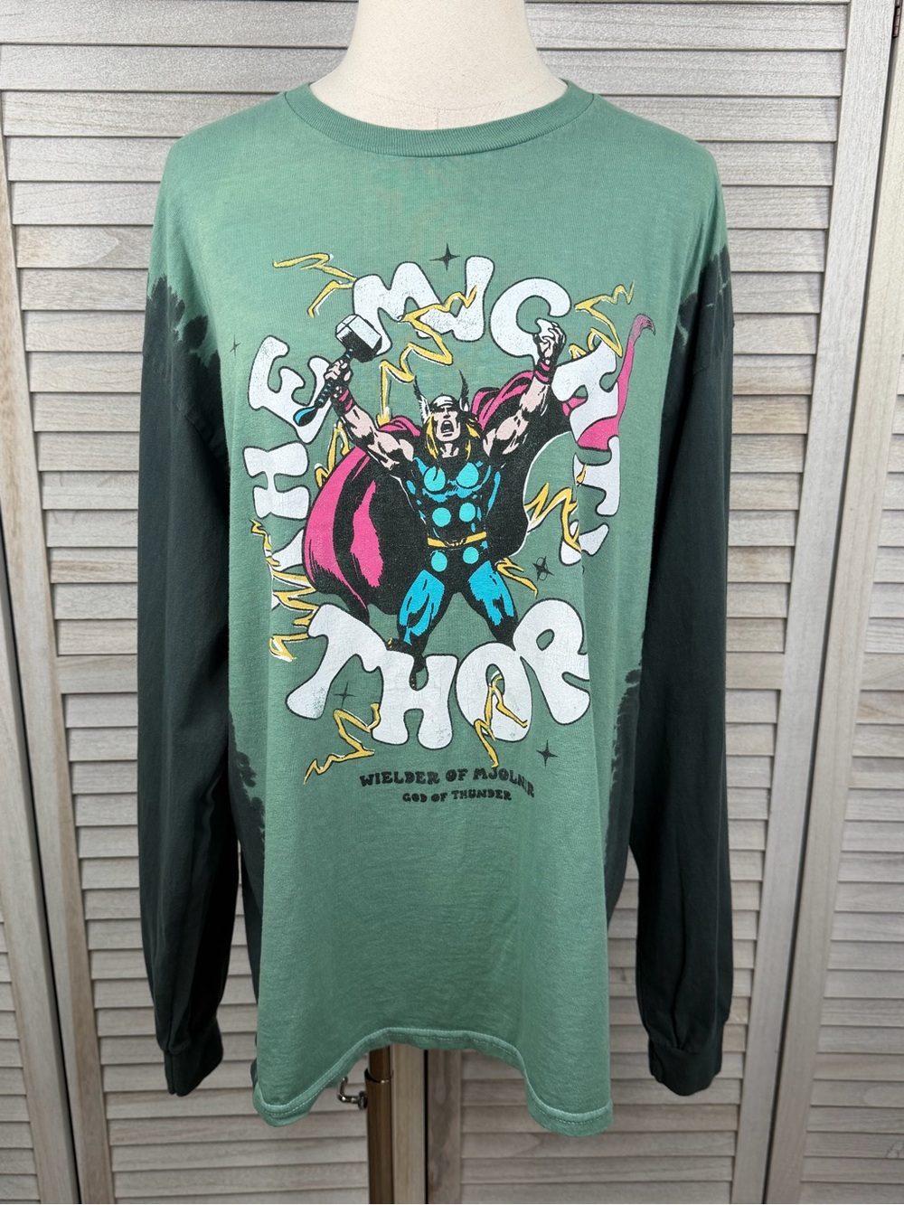 BOX LUNCH Marvel Thor Vintage Comic Art Split-Dye Long Sleeve T-Shirt-Large